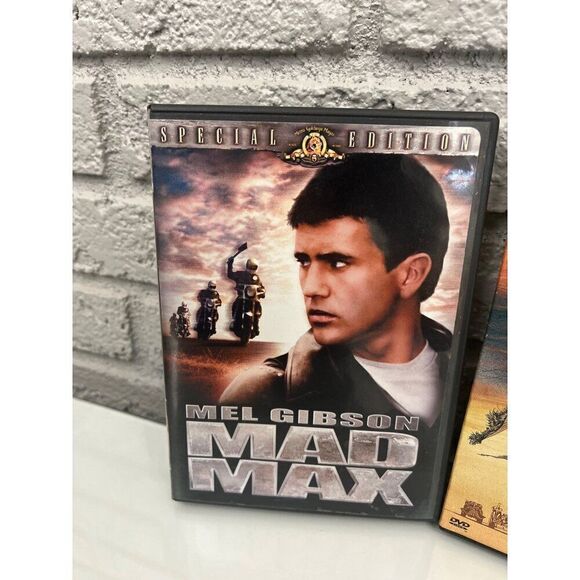 Mad Max Beyond Thunderdome Mel Gibson 2 Set - Picture 2 of 9